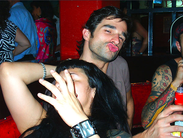 poca-gente-sabe-com-corresponsal-de-guerra_14